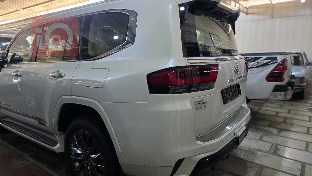 تويوتا لاندكروزر